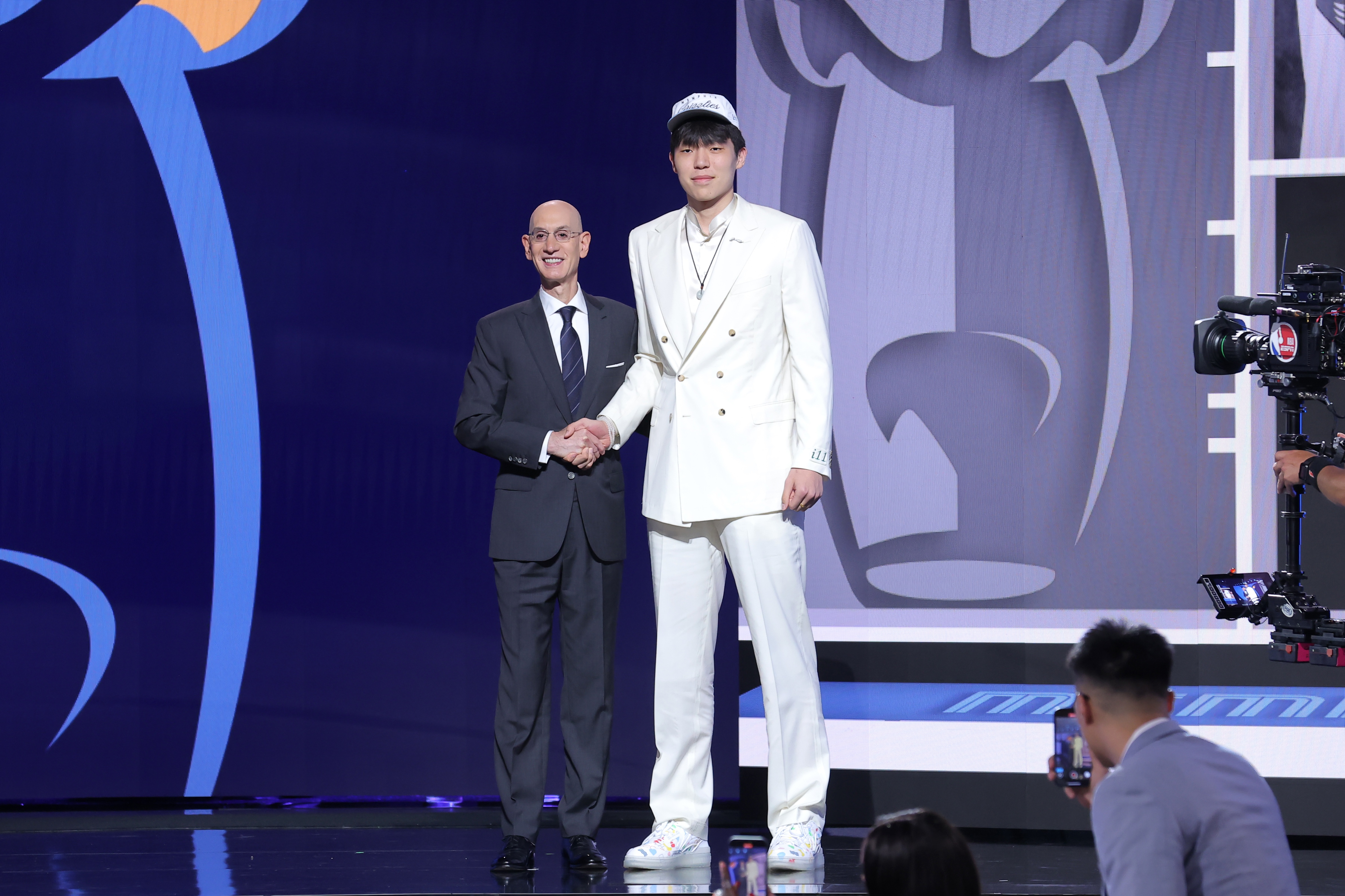 Trail Blazers選擇Yang Hansen的第16順位 第九名中國球員選擇